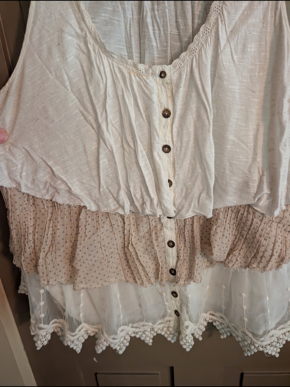 Free People Ivory & Beige Layered Ruffle Button-Front Tank - Size L - Picture 2 of 5